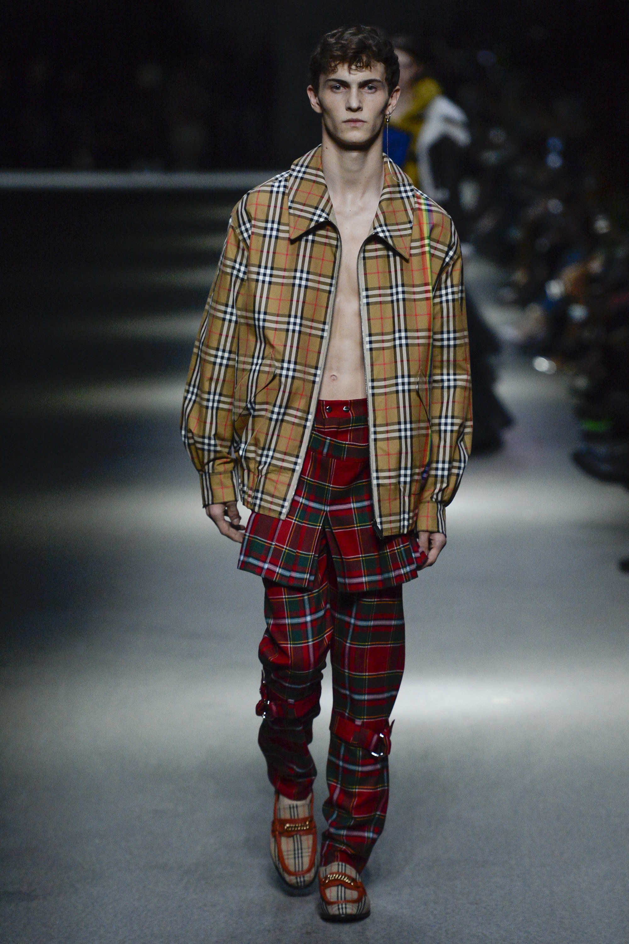 時尚演化,BURBERRY,Jil Sander,時裝,時尚,時尚趨勢,設計品牌,Gucci,服裝設計師