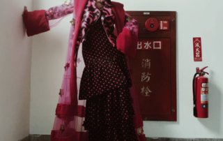 花紋,滿版,蕾絲,金屬,金色,同色系,一週搭配,街頭搭配,女生搭配,Wednesday,拜三老師,拜三,搭配名人,拜三老師