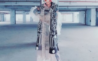 花紋,滿版,蕾絲,金屬,金色,同色系,一週搭配,街頭搭配,女生搭配,Wednesday,拜三老師,拜三,搭配名人,拜三老師